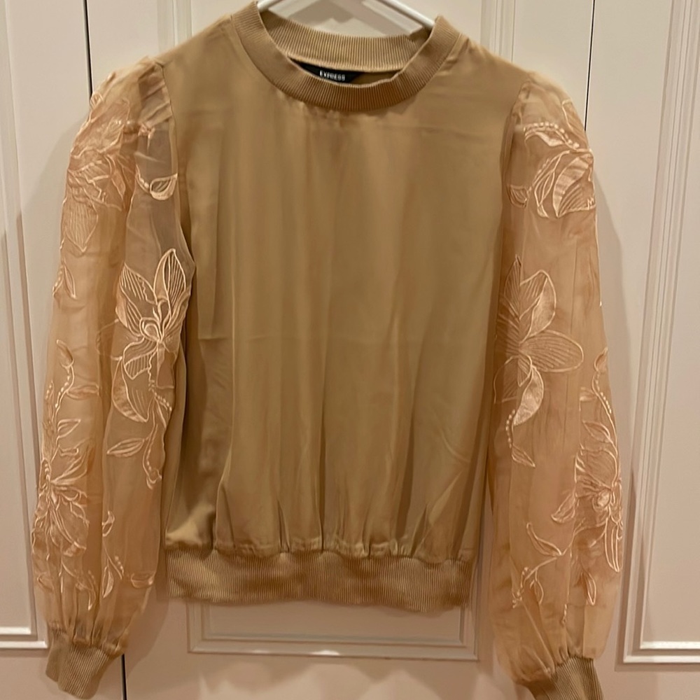 Express lace sleeves blouse.  Size XXS